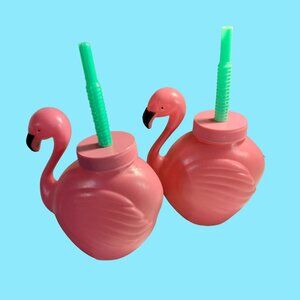 Flamingo Shaped Pink Plastic Drink Bottle Sippy Cup Straw Pool Party Boat Drinks